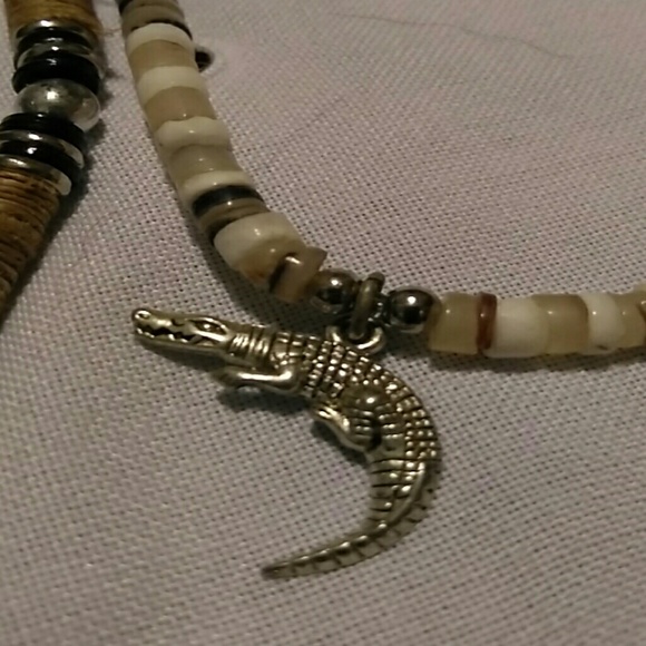 Beaded necklace set of three - Picture 4 of 4