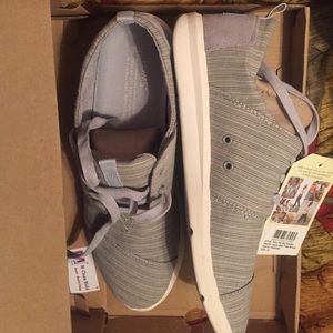 NIB Del Rey Sneaker size 10 vapor blue