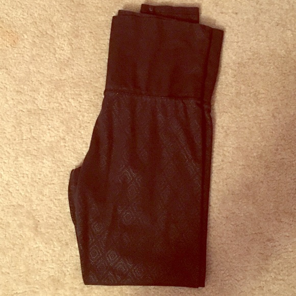 Black leggings