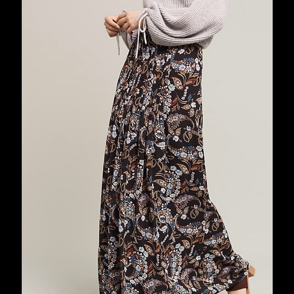 Anthropologie maxi skirt, pretty print, L, long.