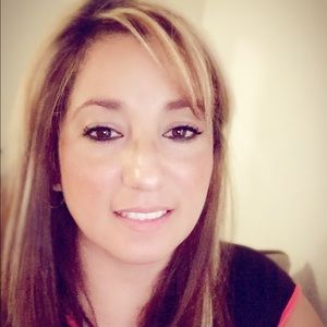 Meet your Posher, Virginia