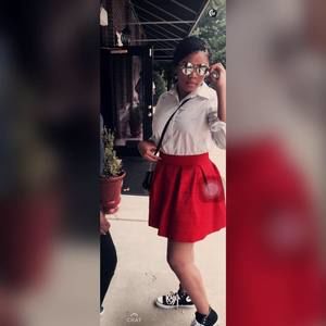 Meet your Posher, Zoe