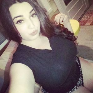 Meet your Posher, Danyka