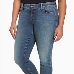 Torrid Curvy Stretch Skinny Jeans