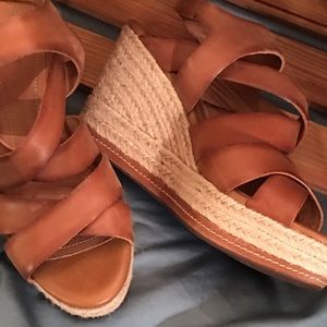 NWOT Clarks Leather Wedge Sandal