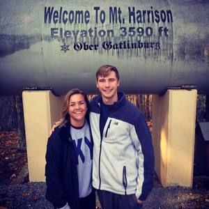 Meet your Posher, Claire