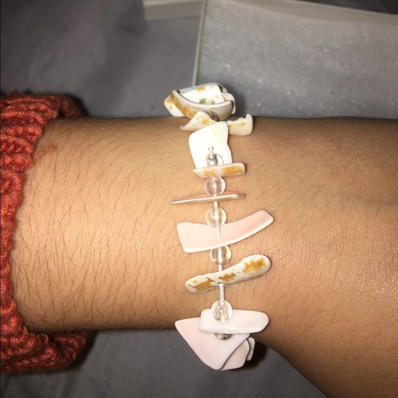 shell braclet - Picture 2 of 3