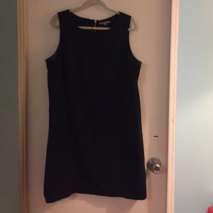 GAP sleeveless dress.