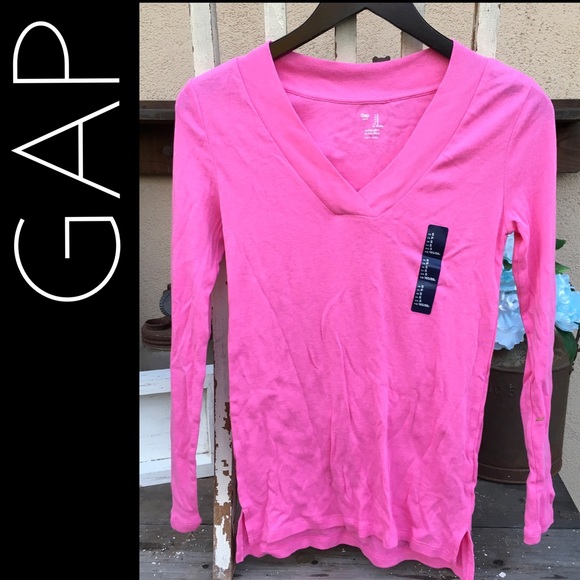 COMFY Soft V-Neck Basic Tee