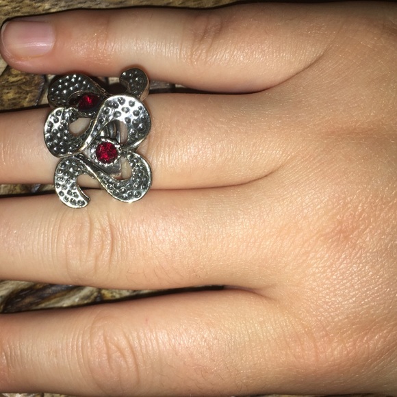 ring - Picture 4 of 4