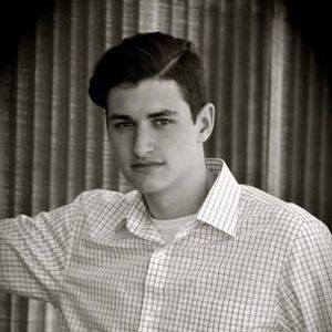 Meet your Posher, Logan