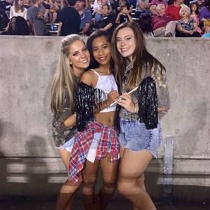 Meet your Posher, Jakayla