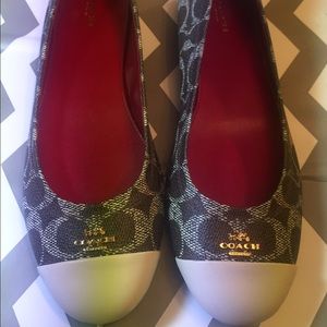 Coach flats