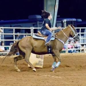 Meet your Posher, Desiree