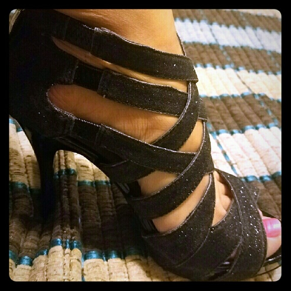 Guess comfortable heels never wore outside