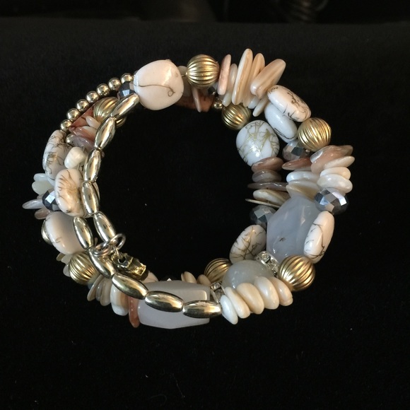 Beaded bracelet