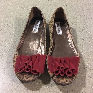 Leopard open toe flats