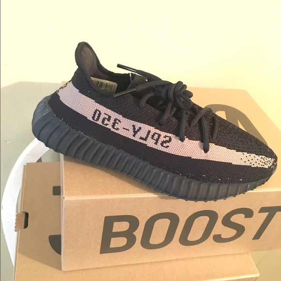 Yeezy boost 350 main image 4