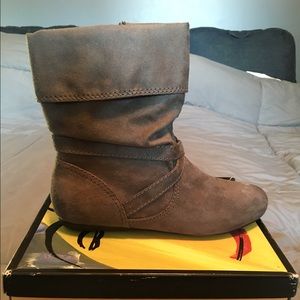 Grey fashion booties