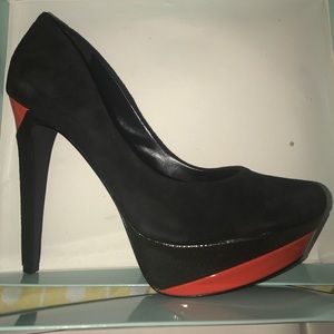 Jessica Simpson platform pumps