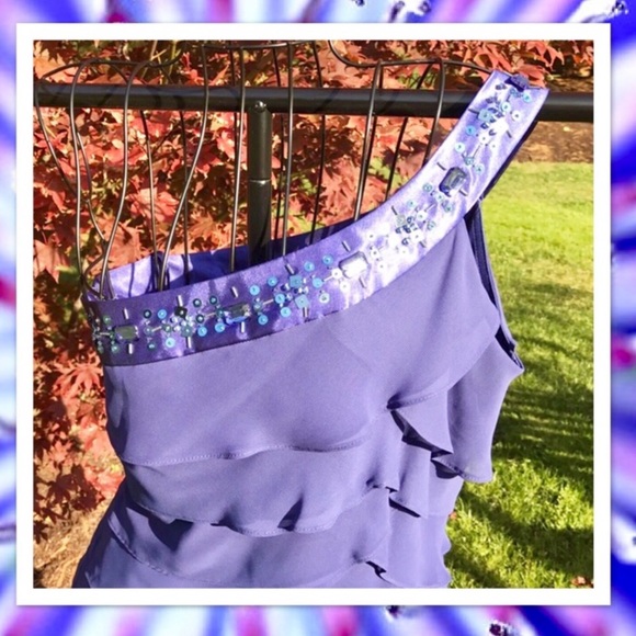 Beautiful Purple Dress✨✨✨ - Picture 2 of 4