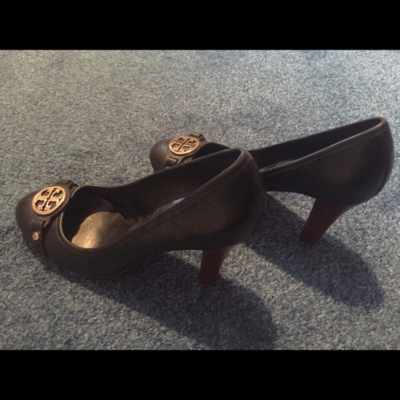 Tory Burch Black Pumps with Brown Heels - Size 9