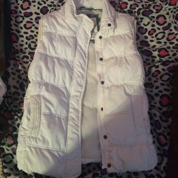 Aeropostale vest