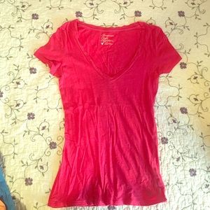 V-neck tshirt