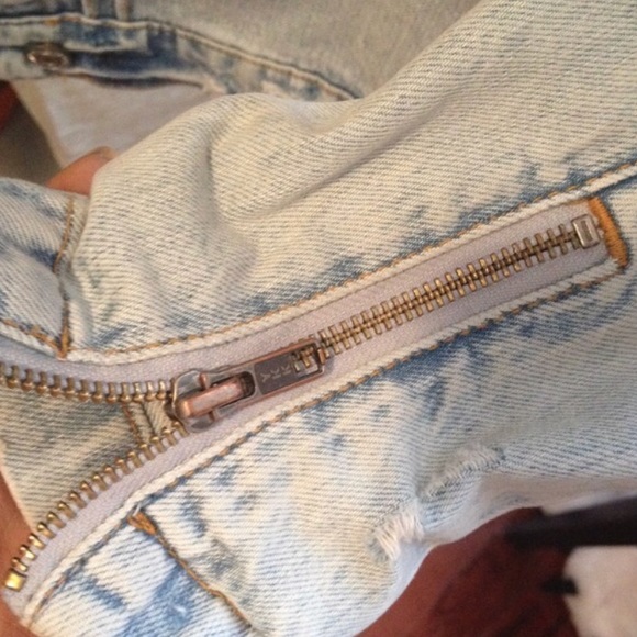 SOLD Zara Premium Denim Jacket - Picture 4 of 4