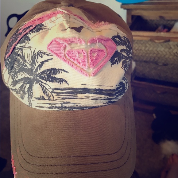 Roxy Accessories - Roxy Snapback