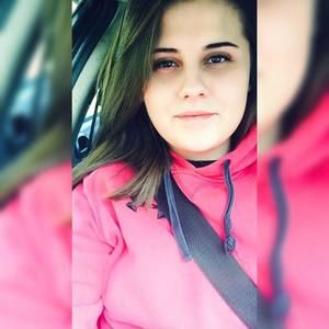 Meet your Posher, Candace