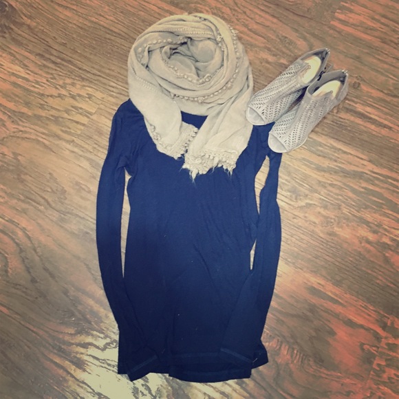 Navy Long Sleeved Shirt🍁