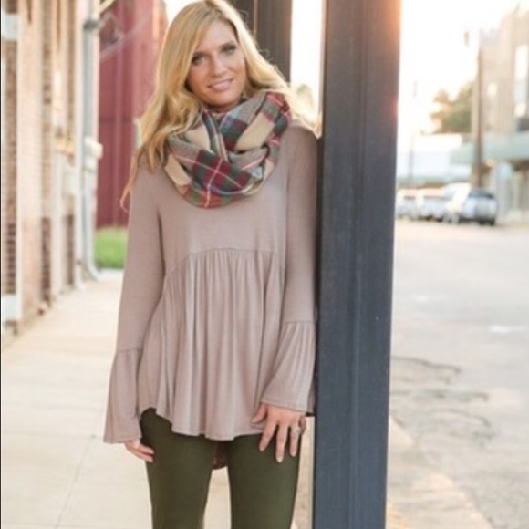 Leggings. Last Pair of Each Left - Picture 2 of 3