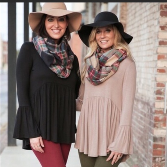 Leggings. Last Pair of Each Left - Picture 3 of 3