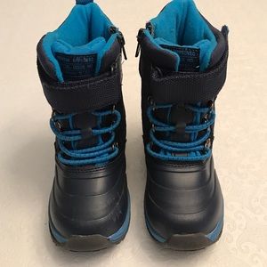 Blue snow boots