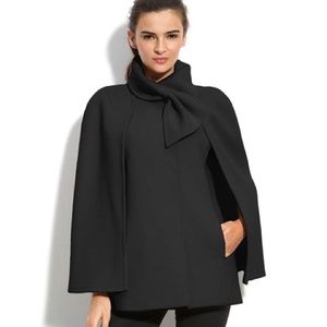 ON HOLD 💕 Tahari Belle Cape