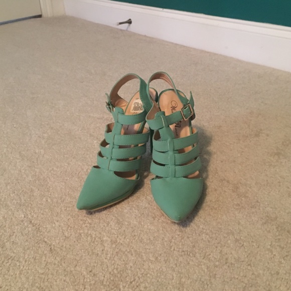 Mint/seafoam stilettos
