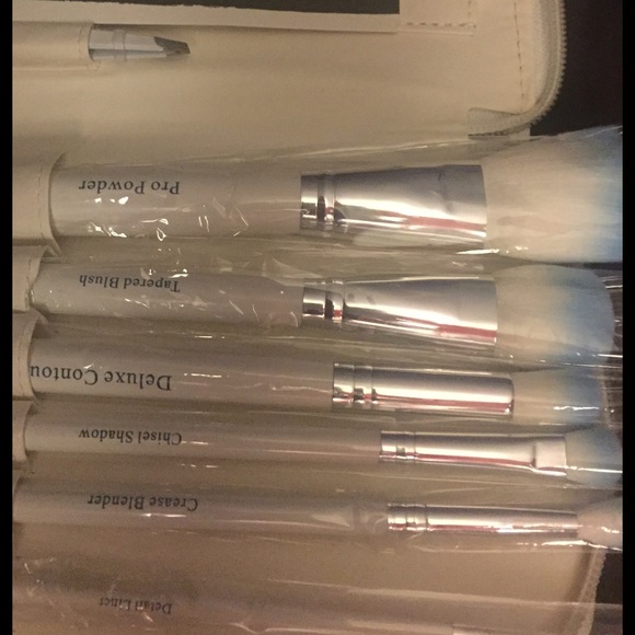 Crown professional makeup brush and tool set.