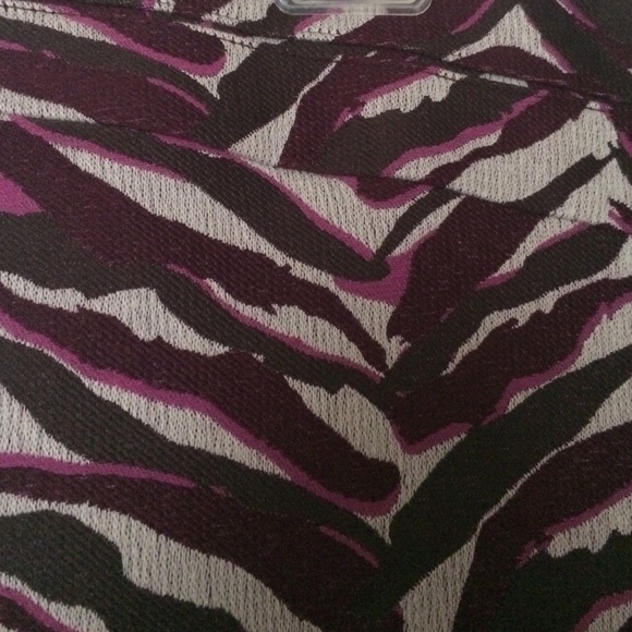 Animal print skirt - Picture 3 of 4