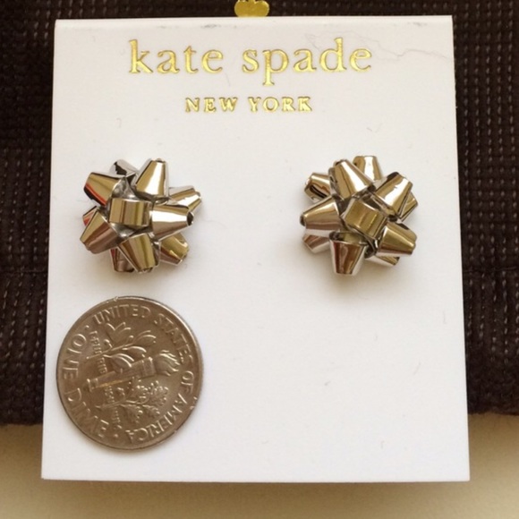 Kate Spade bourgeois bow in rose gold. - Picture 4 of 4