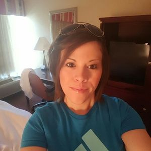 Meet your Posher, Candace