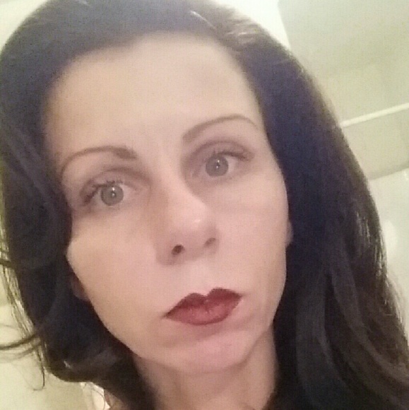 Meet your Posher, Roberta
