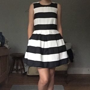 Striped Above the knee Dress with pockets