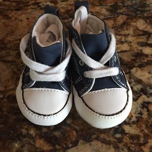 Infant converse