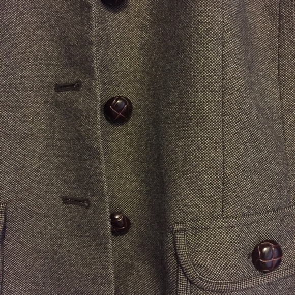 Brown light tweed blazer with wrapped buttons - Picture 3 of 4