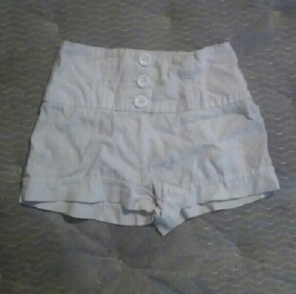 Short shorts