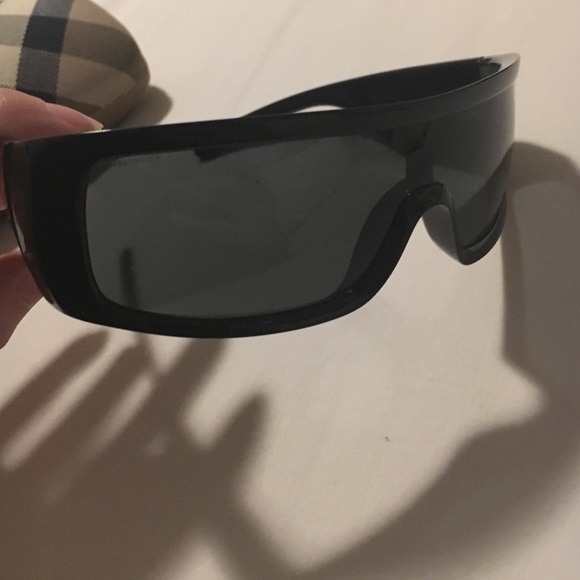 Burberry sunglasses