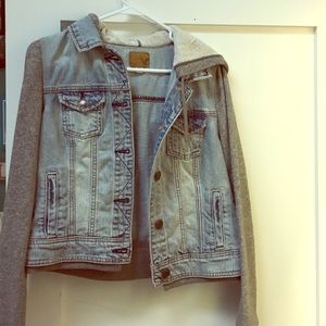 American Eagle Hooded Denim Jean Jacket