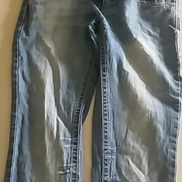Distressed Jeans - Picture 3 of 3