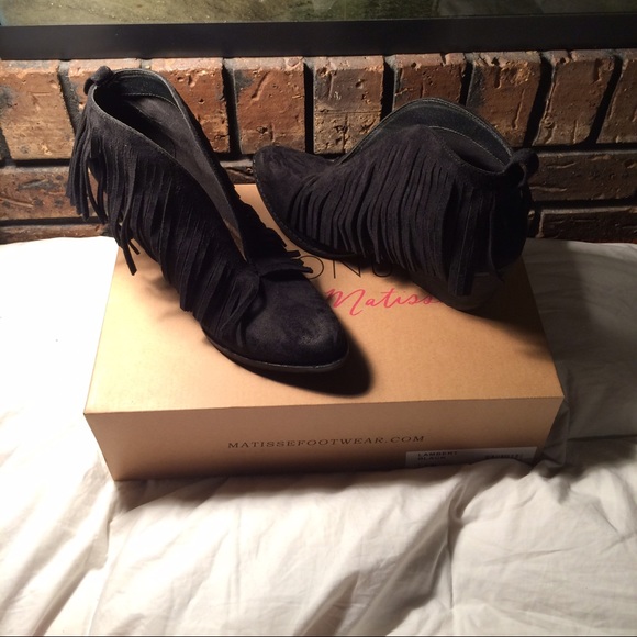 Matisse fringe coconuts boots